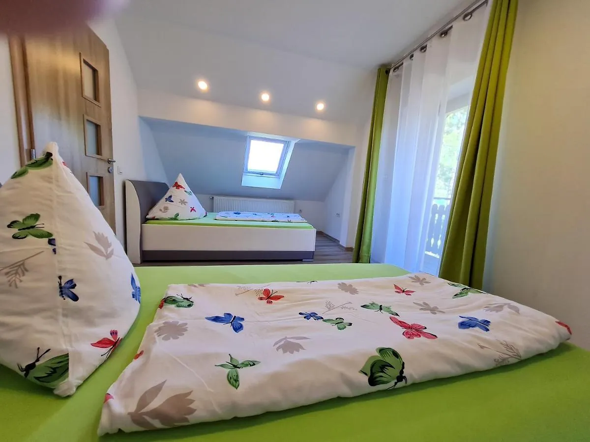 Ferien- Und Businesswohnung Sonnentor Dreilaendereck Im Zweiten Stock Apartment